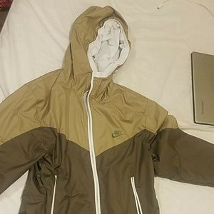 Nike elite windbreaker